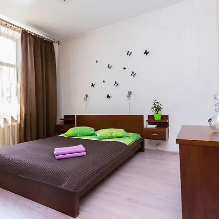 Apartment On Nezavistimosti 37
