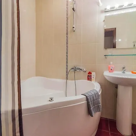 Apartment On Nezavistimosti 37